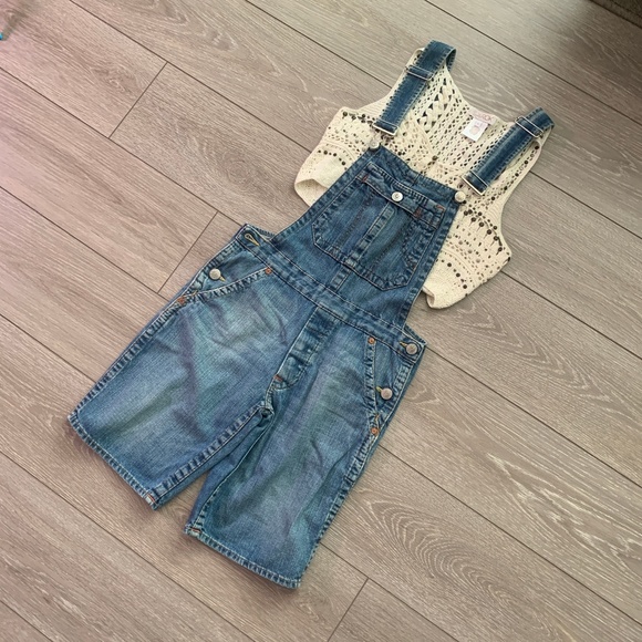 why is true religion so expensive